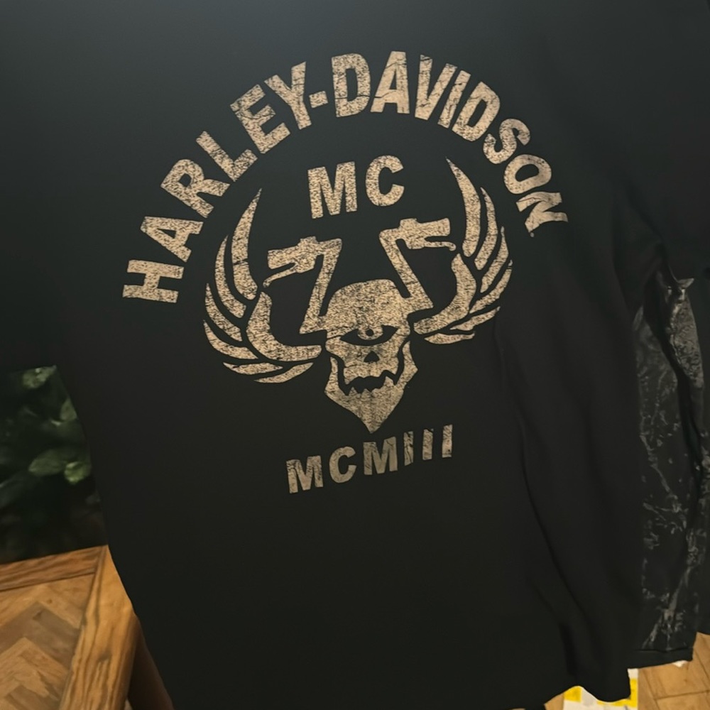 Harley Davidson T shirt. Black with orange stitching